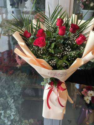  Ankara Çelenk Siparişi - Kırmızı Güllerden Hazırlanmış Buket Çiçek